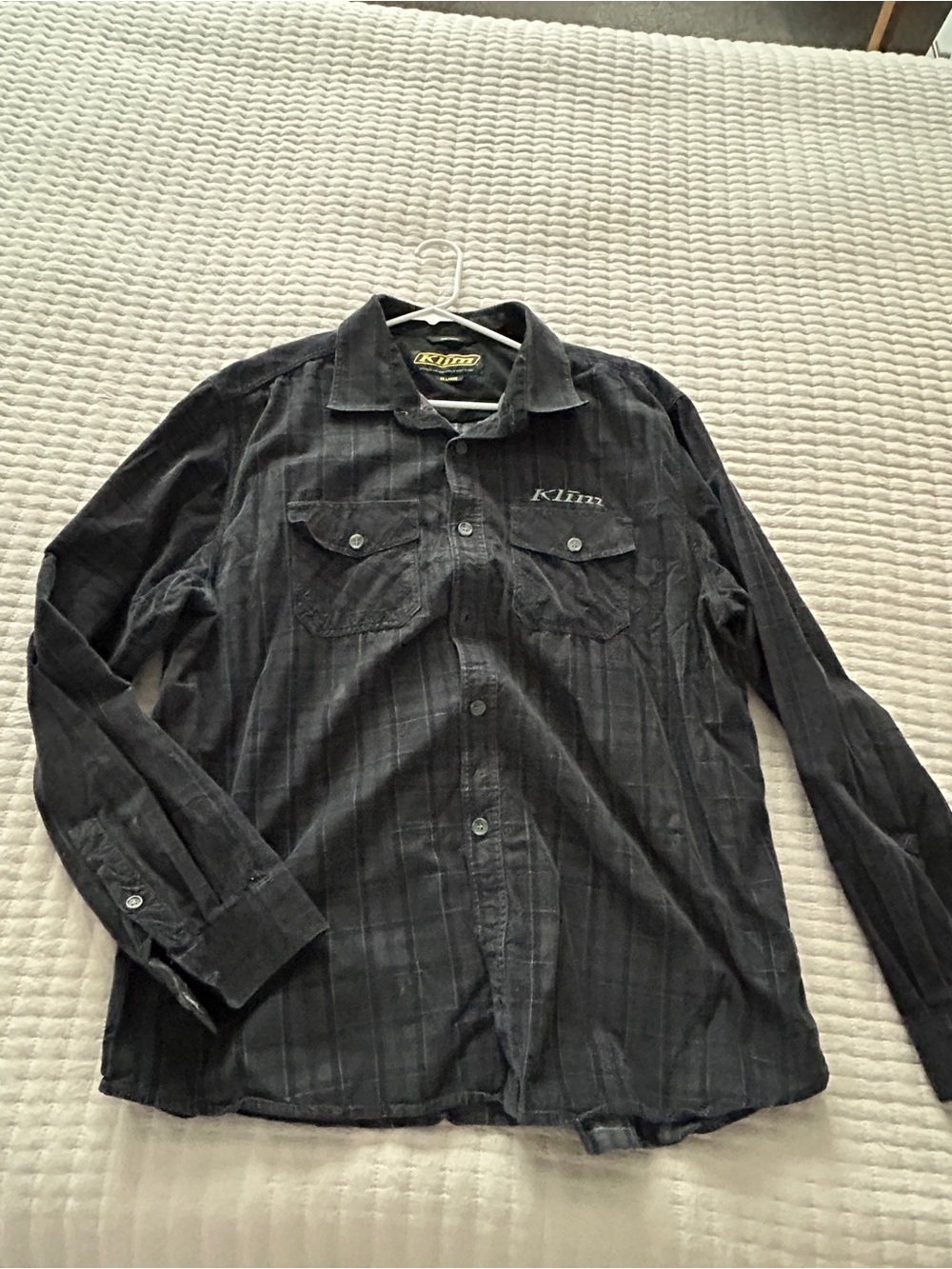 KLIM Men's Black Casual Button-Down Shirt with Chest Pockets